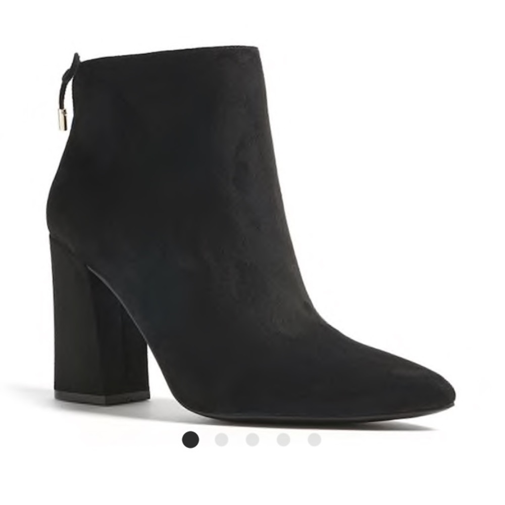 Forever 21 Faux Suede Pointed Ankle Boots